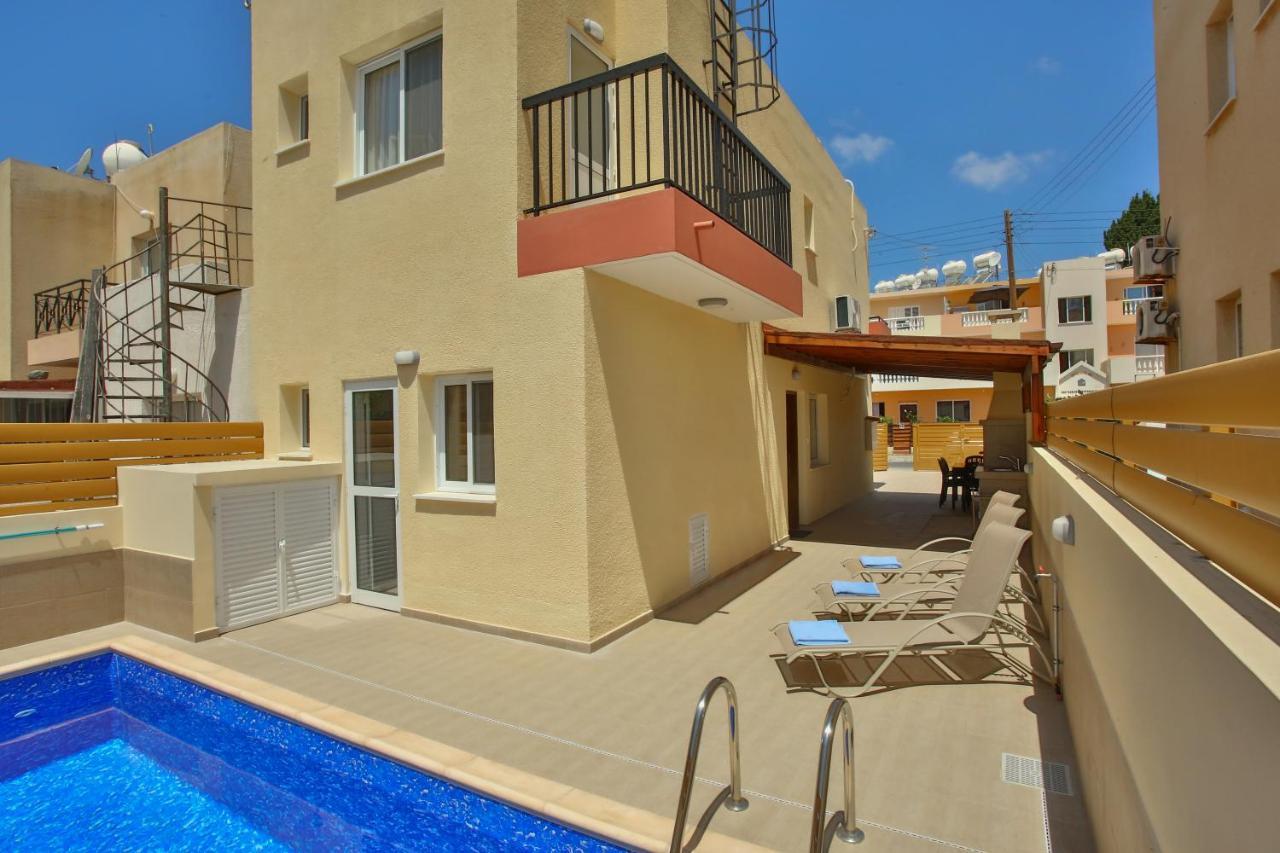 Star House Villa Paphos ภายนอก รูปภาพ