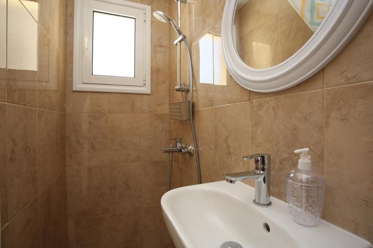 Star House Villa Paphos ภายนอก รูปภาพ