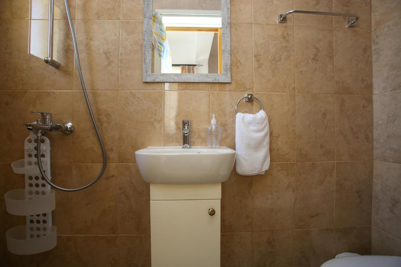Star House Villa Paphos ภายนอก รูปภาพ